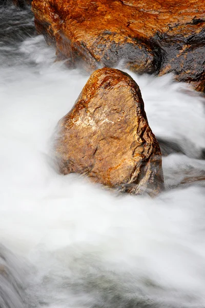 Alpin şelale — Stok fotoğraf