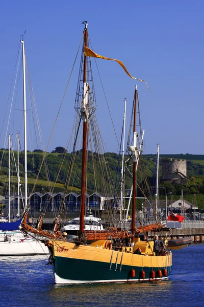 Historiska båt i plymouth, devon, Storbritannien — Stockfoto