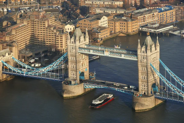 Тауэрский мост в Лондоне, Англия — стоковое фото