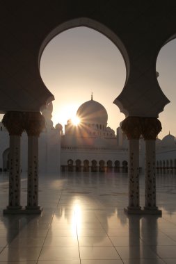 abu dhabi, Birleşik Arap Emirlikleri, Ortadoğu'daki Şeyh zayed Camisi