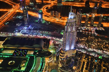 gece ile gökdelenler Birleşik Arap Emirlikleri Dubai şehir