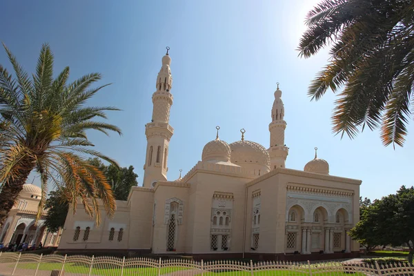 アラブ首長国連邦、ドバイのジュメイラ ・ モスク — ストック写真