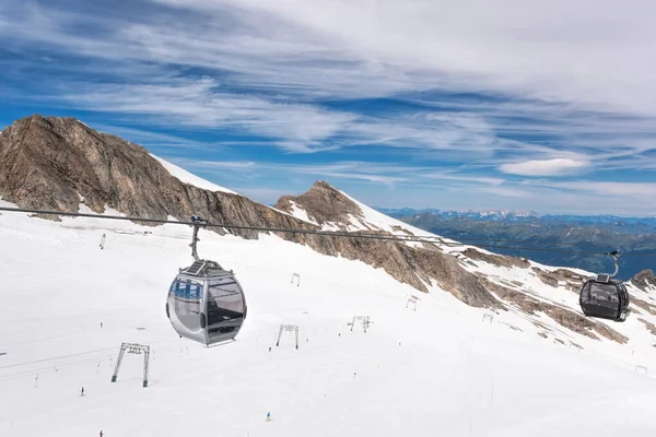 Kayak Asansörleri Kablolar Yüksek Dağlardaki Yamaçlar Kaprun Buzulu Zell Avusturya — Stok fotoğraf