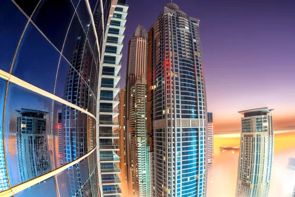 Dubai Marina Felhőkarcolók Ellen Színes Napfelkelte Dubai Egyesült Arab Emírségek — Stock Fotó