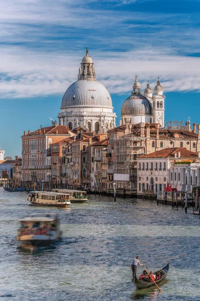 Canal Grande Bazylika Santa Maria Della Salute Łodzi Wenecji Włochy — Zdjęcie stockowe