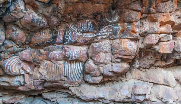 Место, где рисовали аборигенов Малкави. Флиндерс Рэндж. Южная Австралия
.