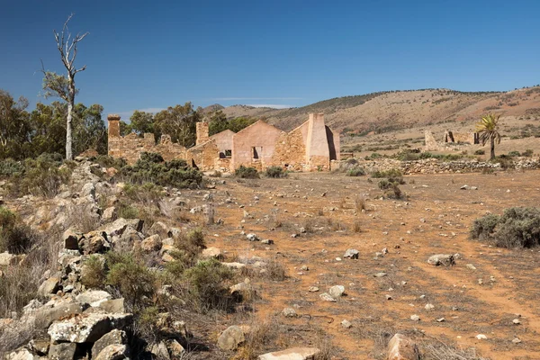 Ruiny porzucić kanyaka homestead. Flindersa. australia Południowa — Zdjęcie stockowe