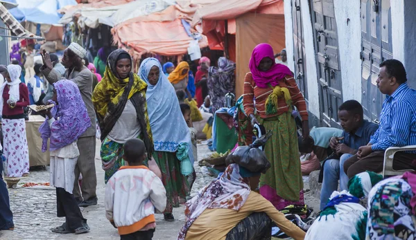 HARAR, ETIÓPIA - 24 DE DEZEMBRO DE 2013: Pessoas não identificadas de anci — Fotografia de Stock