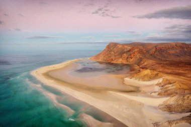 Yemen, Socotra 'nın batı ucundaki Detwah Lagoon, Kasım 2021' de çekildi.