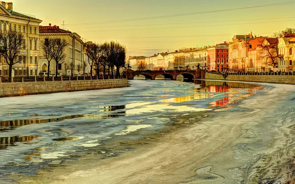 City embankment in winter sunny day — Stock Photo, Image