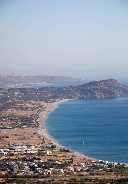 Kutsal Panagia Tsambika Manastırı 'ndan güzel manzara.
