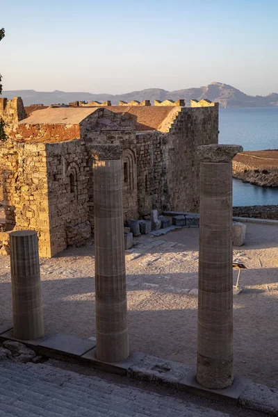 Antiga Acrópole Lindos Iluminada Pelo Sol Ilha Rodes Grécia — Fotografia de Stock