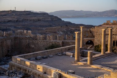 Rodos 'ta Sunlit Lindos Akropolü