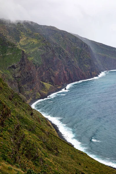 Farol Ponta Pargos Kust Regnig Dag — Stockfoto