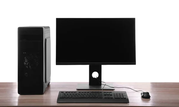 Moderní Počítač Prázdnou Obrazovkou Monitoru Periferiemi Dřevěném Stole Bílém Pozadí — Stock fotografie