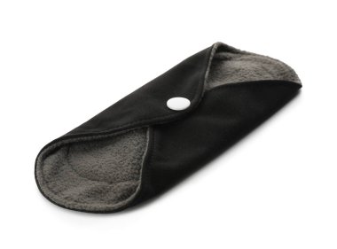 Kumaş adet pedi beyaza izole edilmiş. Yeniden kullanılabilir kadın hijyen ürünleri