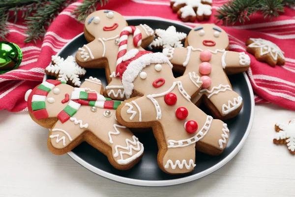 Lahodné Vánoční Cukroví Bílém Dřevěném Stole Detailní Záběr — Stock fotografie