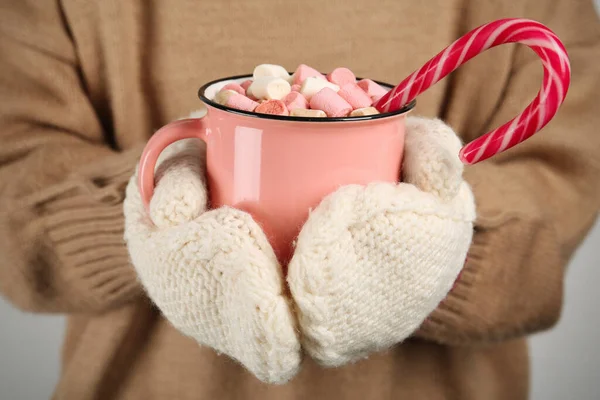 Woman Knitted Mittens Holding Cup Delicious Hot Chocolate Marshmallows Candy — Stock Photo, Image