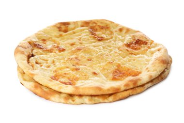 Beyaz arka planda peynirli lezzetli khachapuri.