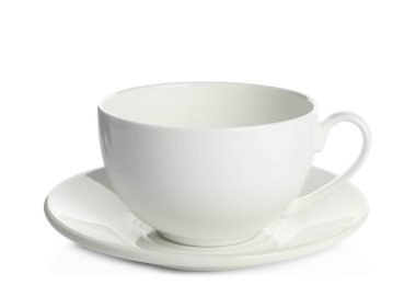 boş seramik bardak ve tabak üzerine beyaz izole