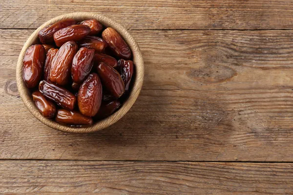 Sweet Dried Dates Bowl Wooden Background Top View Space Text — Stock Photo, Image