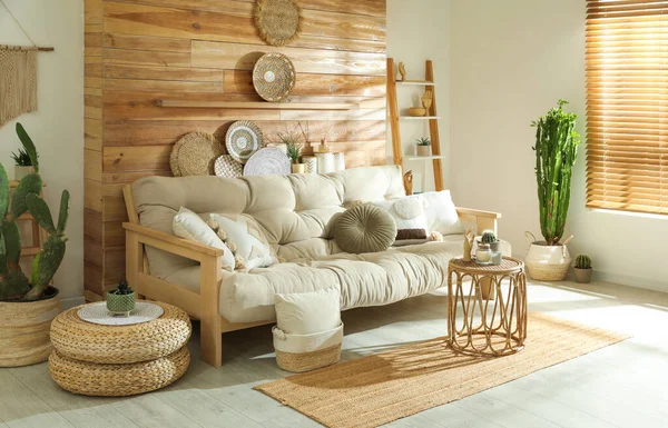 Sala Estar Interior Com Decoração Elegante Sofá Confortável — Fotografia de Stock