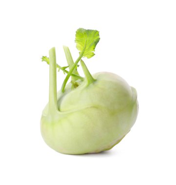 Beyaz arka planda olgun kohlrabi bitkisi