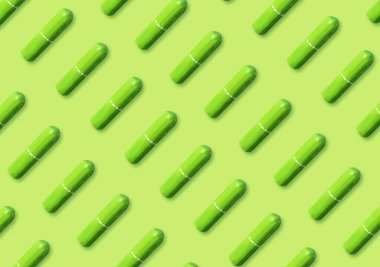 Açık yeşil arkaplanda bir sürü tampon var. 