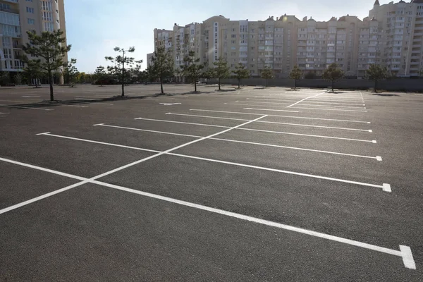 Pkw Parkplatz Mit Weißer Markierung Freien — Stockfoto