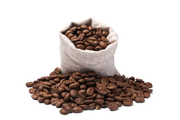 Säck Och Rostade Kaffebönor Vit Bakgrund — Stockfoto