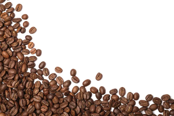 Veel Gebrande Koffiebonen Witte Achtergrond Bovenaanzicht — Stockfoto