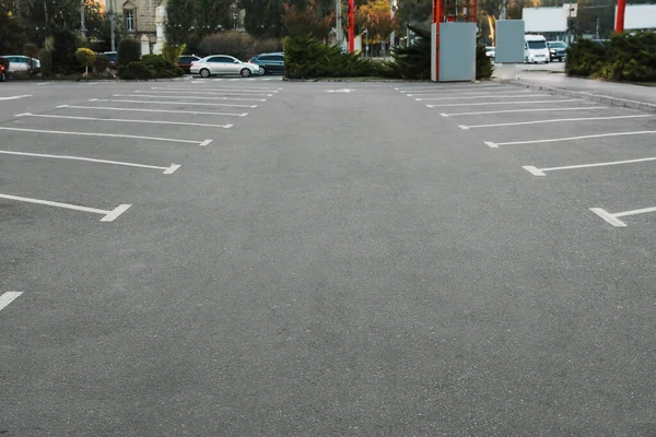 Pkw Parkplätze Mit Weißen Markierungslinien Freien — Stockfoto