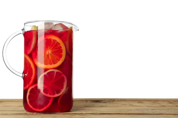 Üveg Kancsó Red Sangria Asztalon Fehér Háttér Szöveg Helye — Stock Fotó