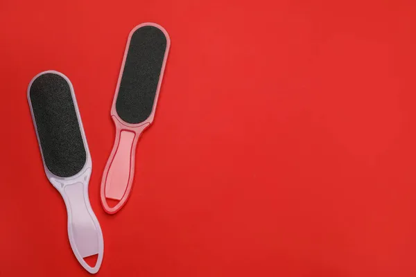 Foot Files Red Background Επίπεδη Θέσει Χώρο Για Κείμενο Εργαλεία — Φωτογραφία Αρχείου