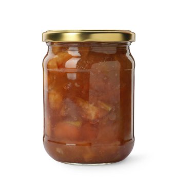 Cam kavanozdaki lezzetli elma reçeli beyaza izole edilmiş.