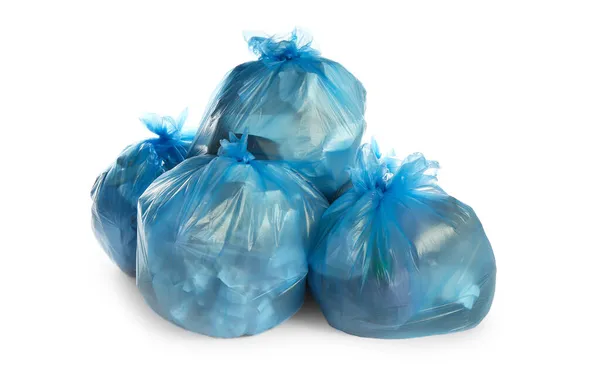 Modré Pytle Odpadky Naplněné Odpadky Bílém Pozadí — Stock fotografie