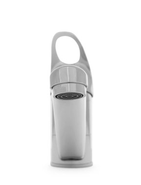 Tek kulplu su musluğu beyaza izole edilmiş.