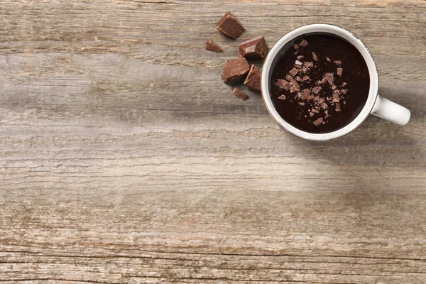 Tahta Masada Fincanda Nefis Sıcak Çikolata Düz Bir Şekilde Metin — Stok fotoğraf