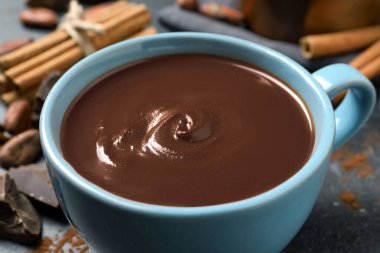 Masada nefis sıcak çikolata, yakın plan.