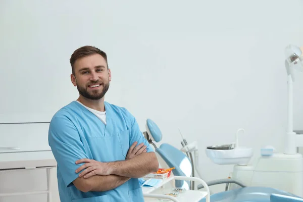 Porträtt Professionell Tandläkare Arbetsplatsen Kliniken — Stockfoto