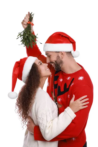 Lovely Couple Santa Hats Mistletoe Bunch White Background — Stock Photo, Image