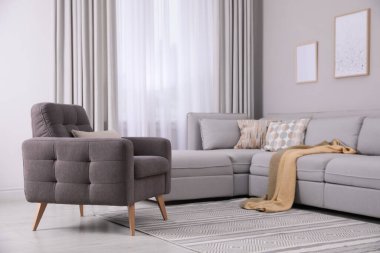 Şık salon iç rahat koltuk ve kanepe