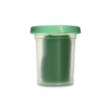 Plastik konteynır açık yeşil oyun hamuru beyaz üzerinde izole