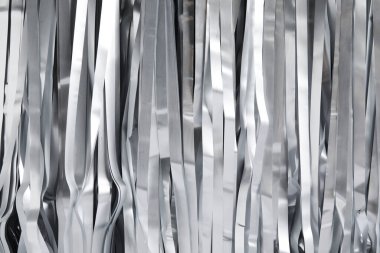 Arka plan olarak parlak gümüş süsleme, üst görünüm