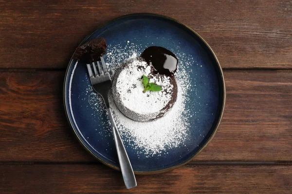 Delizioso Fondente Fresco Con Cioccolata Calda Menta Sul Tavolo Legno — Foto Stock