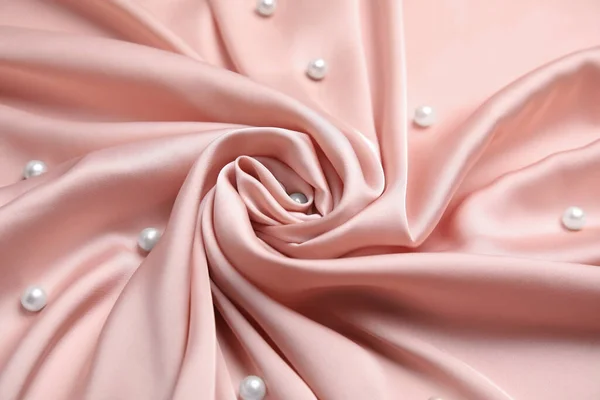Beaucoup Belles Perles Sur Soie Rose Délicate — Photo