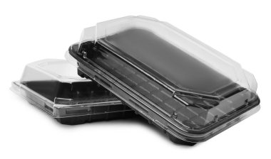 Beyaz arka planda yiyecek için boş plastik kaplar