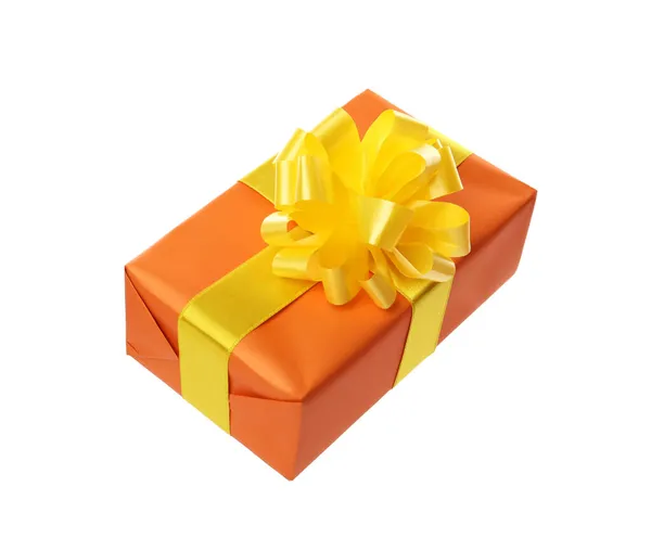 Pomarańczowe Pudełko Żółtym Łukiem Izolowane Białym — Zdjęcie stockowe