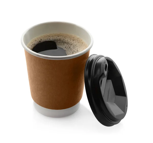 Ароматный Кофе Бумажной Чашке Крышкой Белом Фоне — стоковое фото