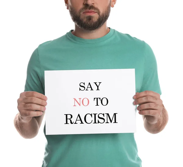 Jovem Segurando Sinal Com Frase Diga Não Racismo Fundo Branco — Fotografia de Stock